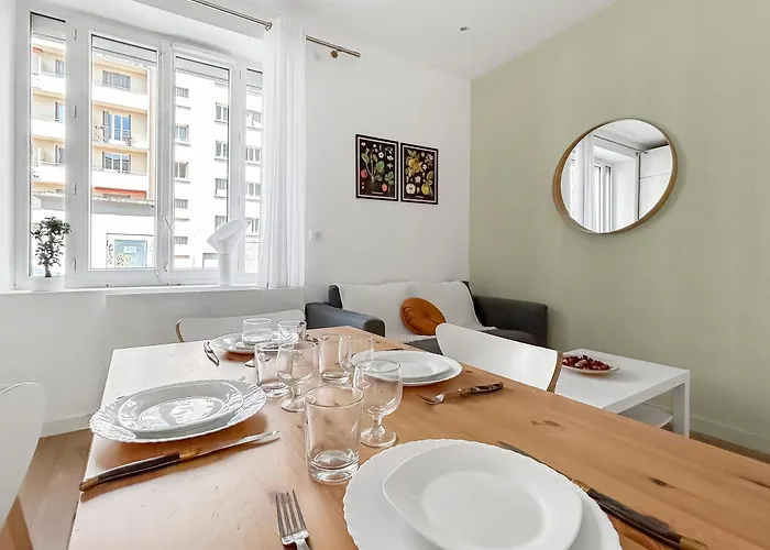 Daire Lumineux T2 A Grenoble, Calme Et Confortable *