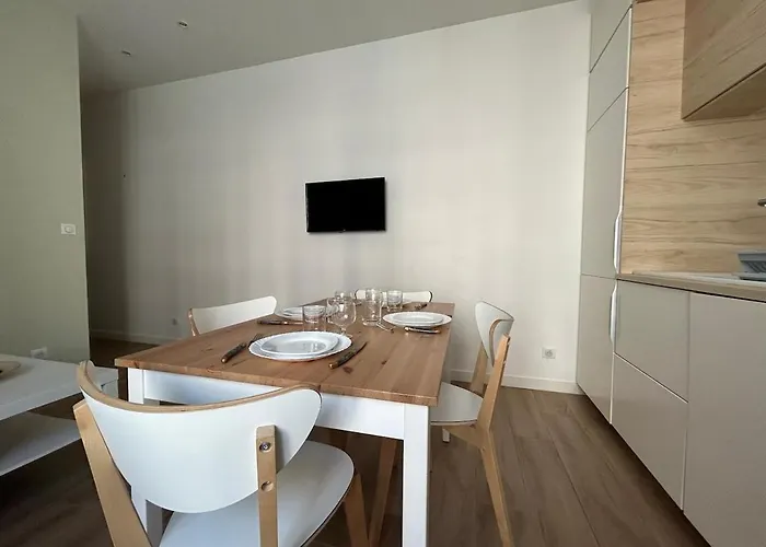 Lumineux T2 A Grenoble, Calme Et Confortable