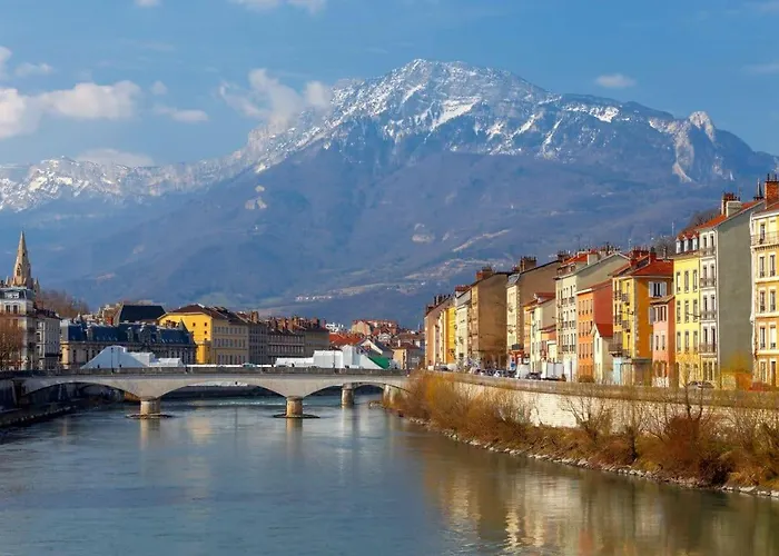 Lumineux T2 A Grenoble, Calme Et Confortable גרנובל